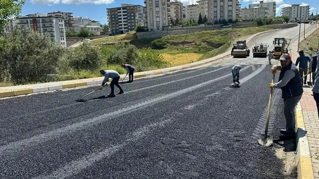 Kahta Belediyesi Yol Bakım Ve Onarım Çalışmalarını Sürdürüyor