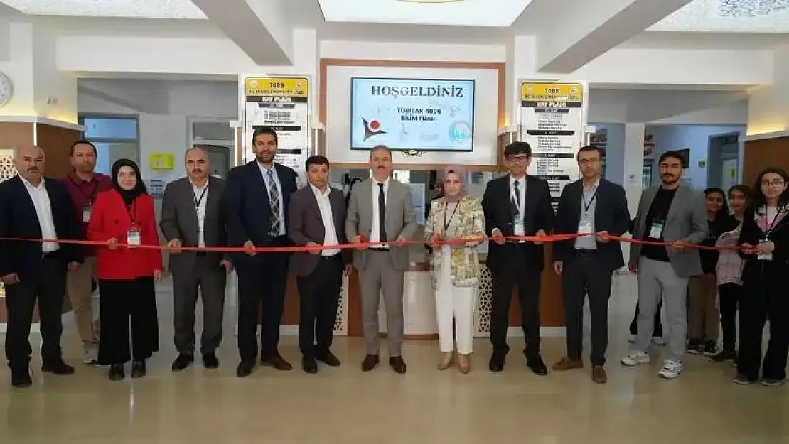 TOBB Kız Anadolu İmam Hatip Lisesi'nde Bilim Fuarı Açıldı