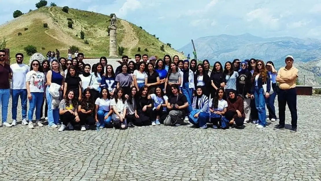 Altınşehir anadolu lisesi öğrencileri tarihi mekanlara hayran kaldı