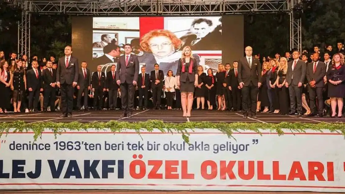 GKV Özel Liseleri 60. yıl mezunlarını uğurladı
