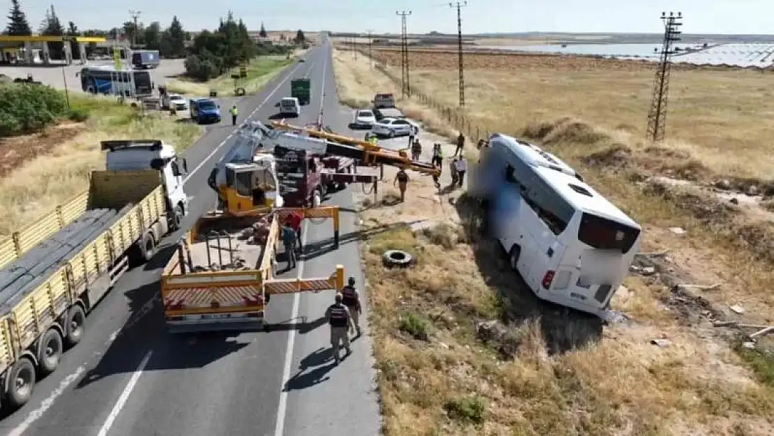 Şanlıurfa'da yolcu otobüsü devrildi: 6 yaralı
