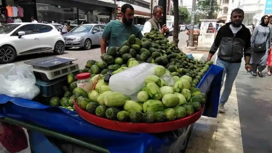 Diyarbakır'da acur tezgahlarda yerini aldı
