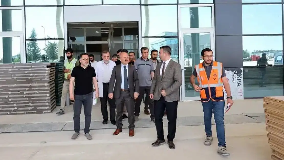 Vali Varol 'Vatandaşlarımıza en kaliteli sağlık hizmeti sunmanın gayreti içerisindeyiz'