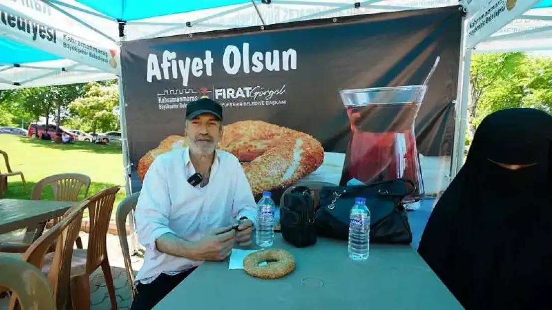 Öğrenciler sınavda, veliler Büyükşehir'in bekleme noktalarında