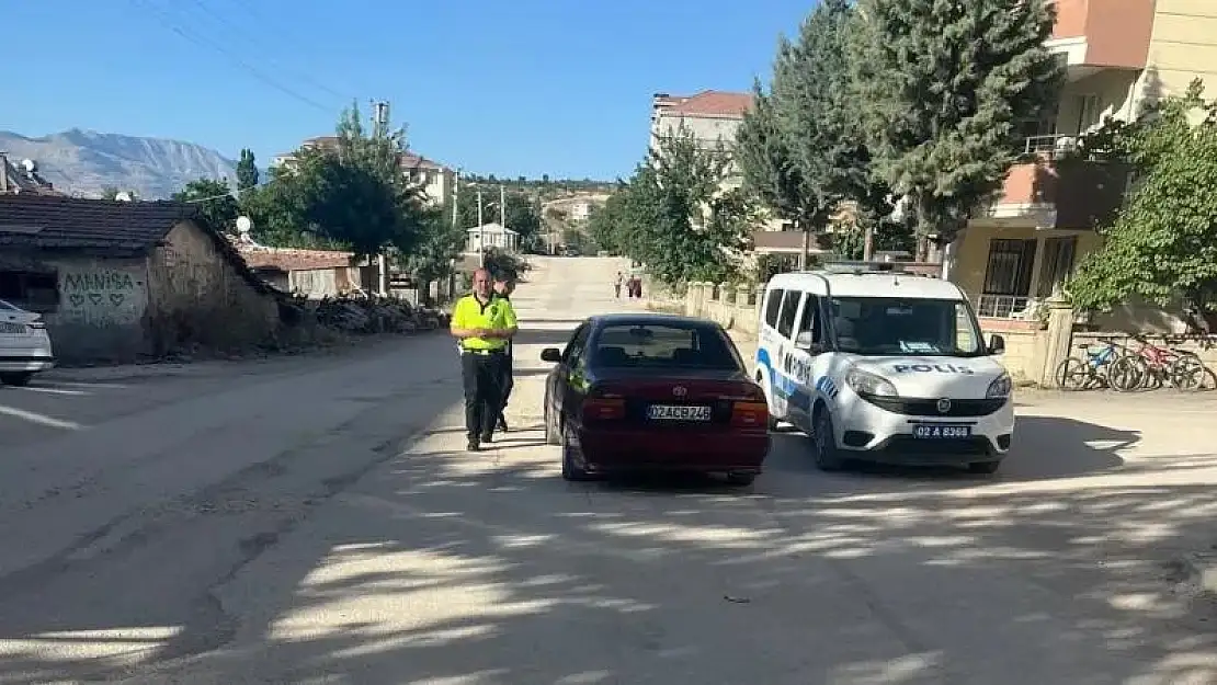 Gölbaşı'nda bisiklet ile otomobil çarpıştı: 1 yaralı