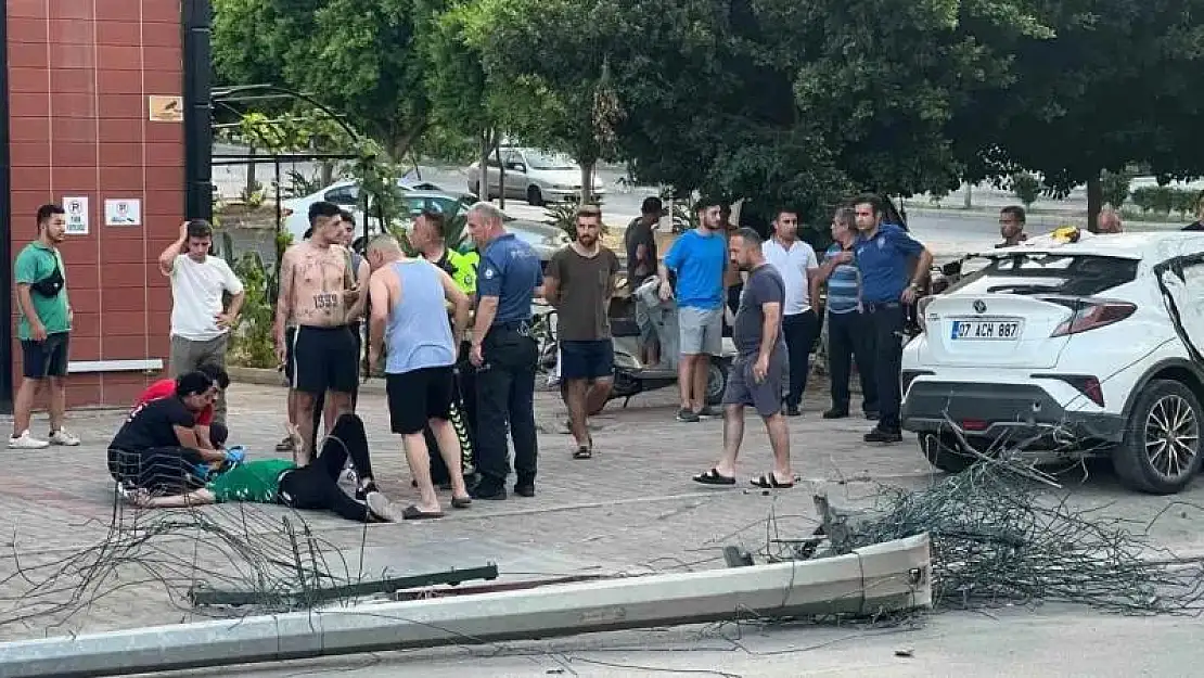 Feci kazada ölümden döndü, ambulans yerine polis aracına binmek zorunda kaldı