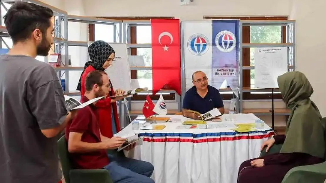 Aday öğrencilere rehberlik için GAÜN'de tercih ofisi açıldı
