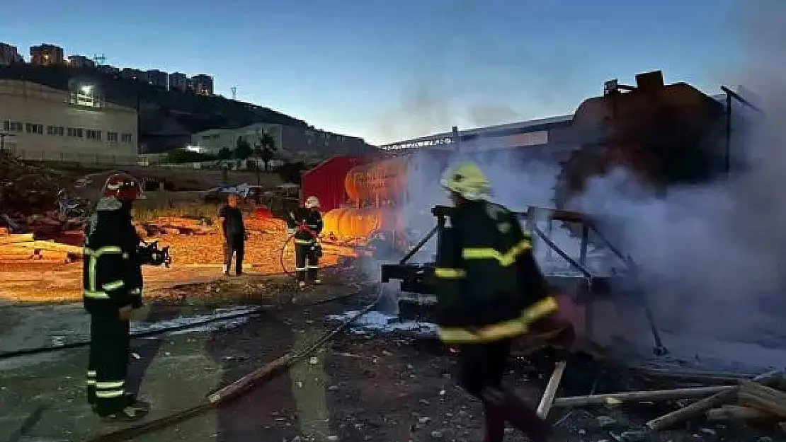 Kahramanmaraş'ta iş yeri yangını
