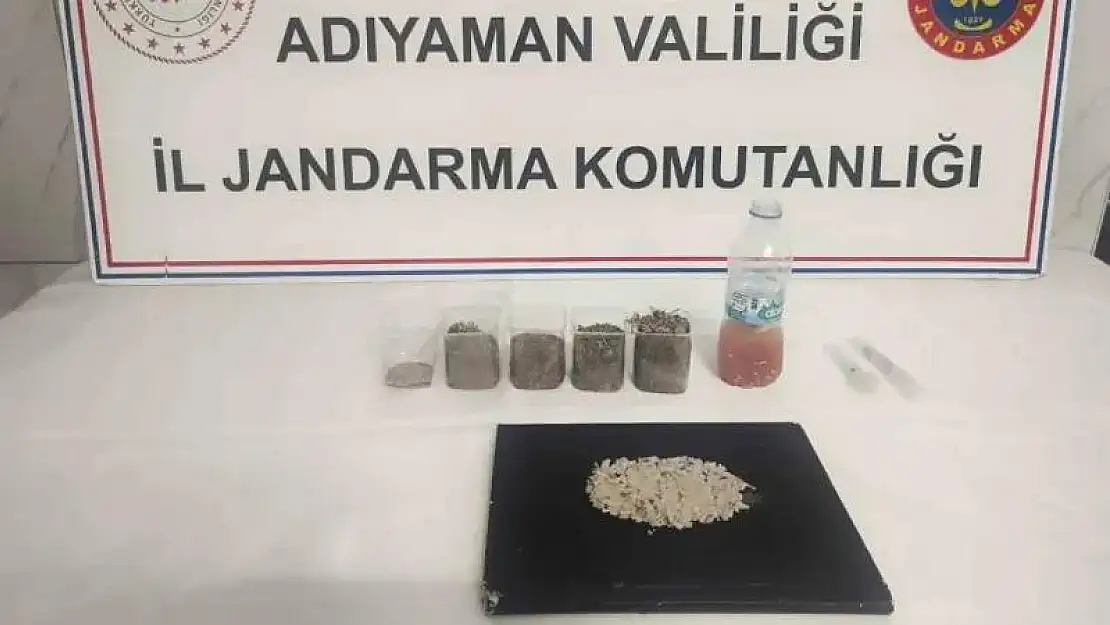 Jandarma ekipleri uyuşturucuya geçit vermiyor