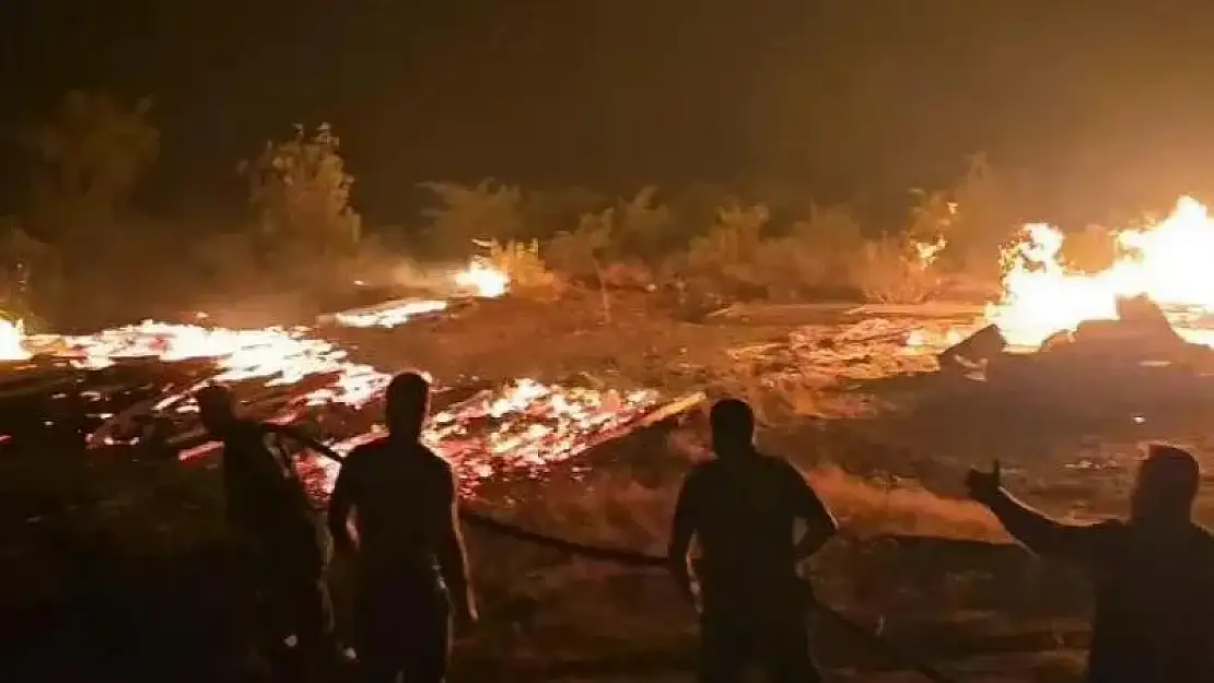 Adıyaman'da Kuru ot yangını