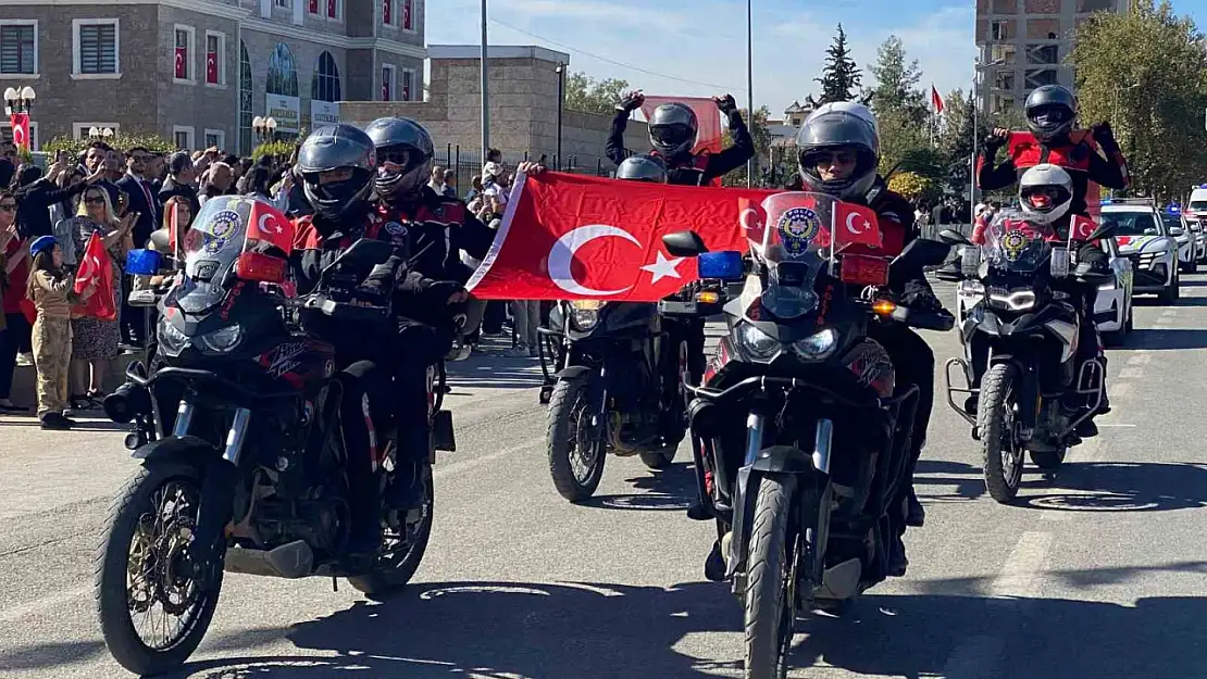 29 Ekim Cumhuriyet Bayramı Adıyaman'da coşkuyla kutlandı