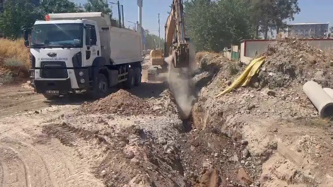 Adıyaman Belediyesi'nden Altınşehir Mahallesi'nde altyapı çalışması