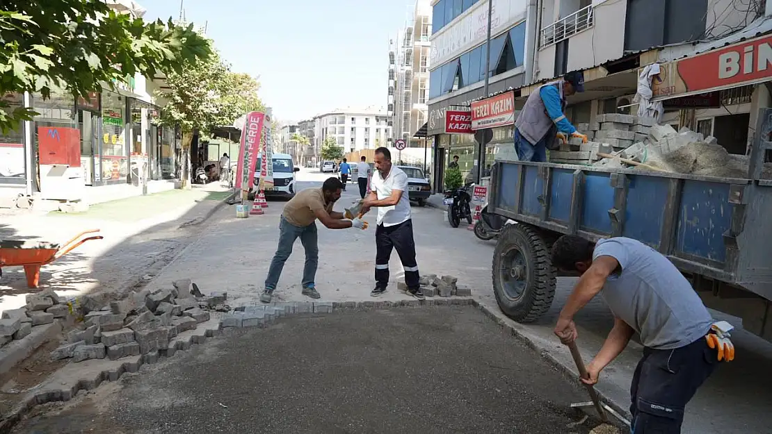 Adıyaman Belediyesi'nden kısmi arızalar sonrası hızlı yol onarımı