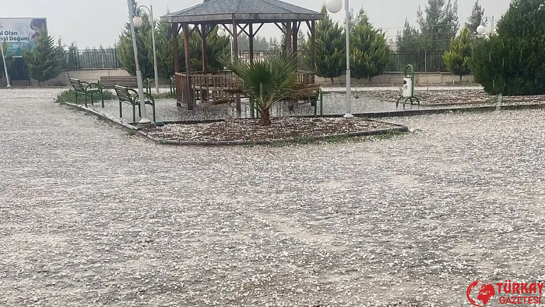 Adıyaman'da dolu yağışı etkili oldu