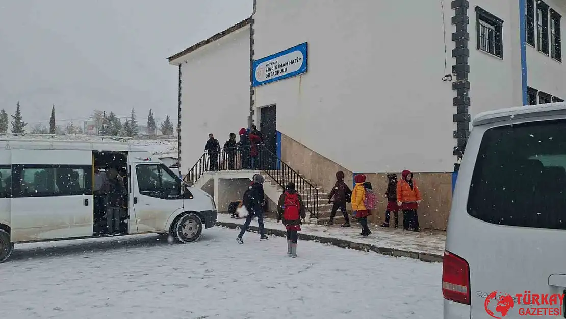 Adıyaman'da eğitime kar engeli