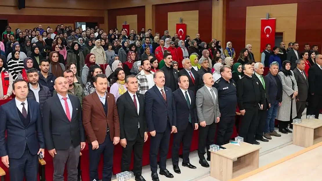 Adıyaman'da en iyi narkotik polisi anne projesi toplantısı yapıldı