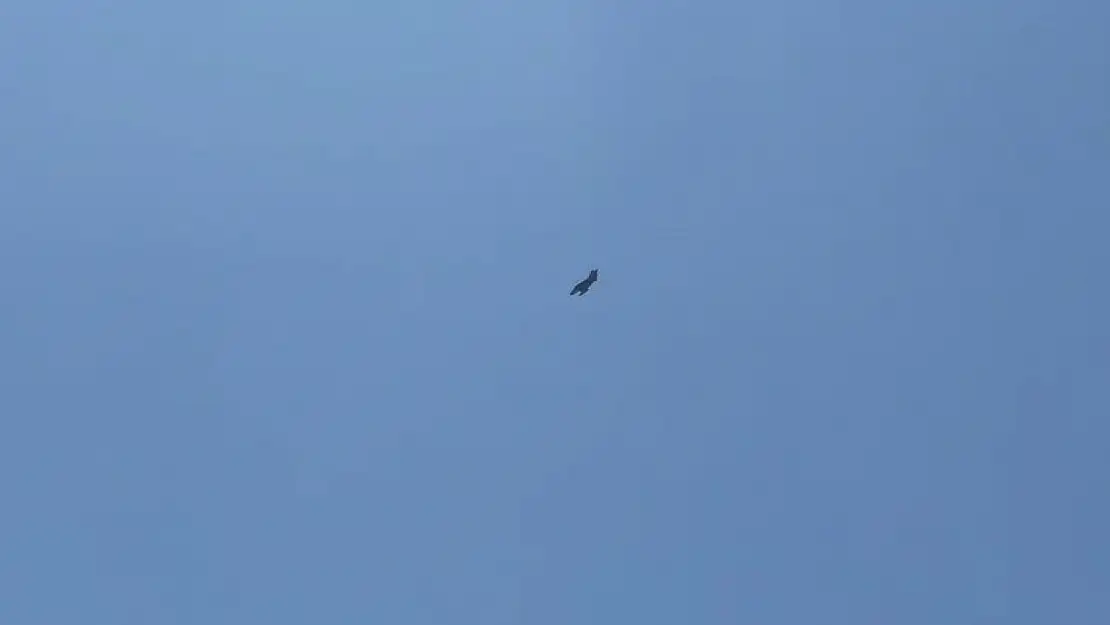 Adıyaman'da F16 savaş uçağı nefes kesti