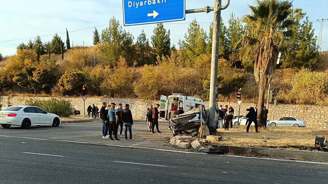 Adıyaman'da otomobiller çarpıştı: 7 yaralı