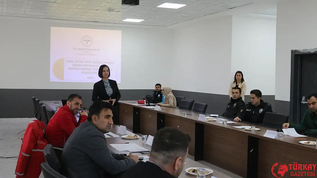 Adıyaman'da Yerel Düzey Afet Sağlık Çalışma Grubu toplantısı düzenlendi