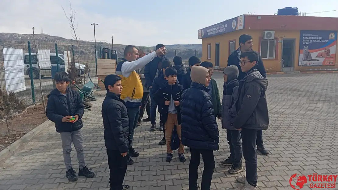 Adıyaman Kahta'da öğrencilerden Hayvan Bakım ve Rehabilitasyon Merkezi'ne ziyaret