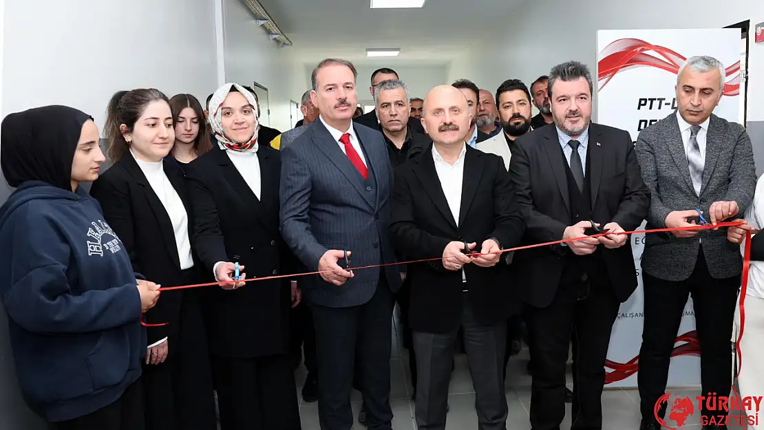 Adıyaman Spor Lisesinde deprem şehitleri kütüphanesi açıldı