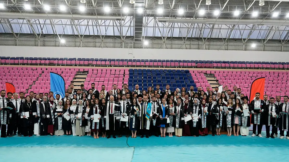 Adıyaman Üniversitesi Tıp Fakültesi 7. Dönem mezunlarını gururla uğurladı