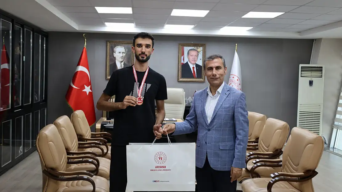 Adıyamanlı sporcu Barış Bozgun'dan Türkiye üçüncülüğü başarısı