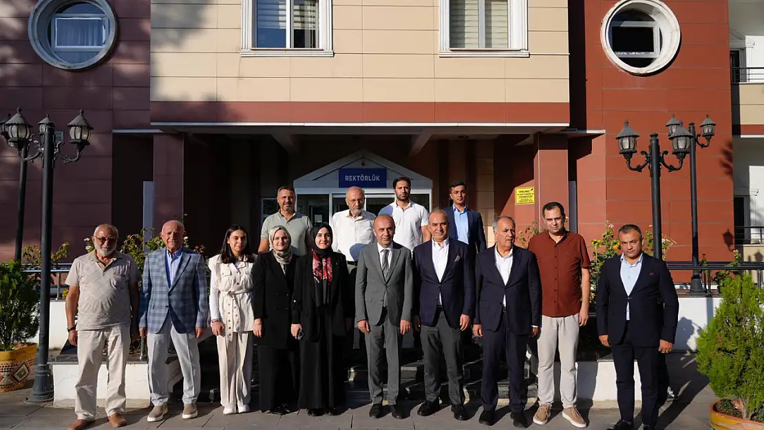 Adıyamanlılar Vakfı Heyetinden Rektör Keleş'e ziyaret