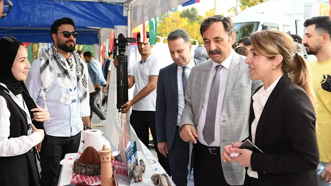 ADYÜ'de Erasmus Günleri etkinliği düzenlendi