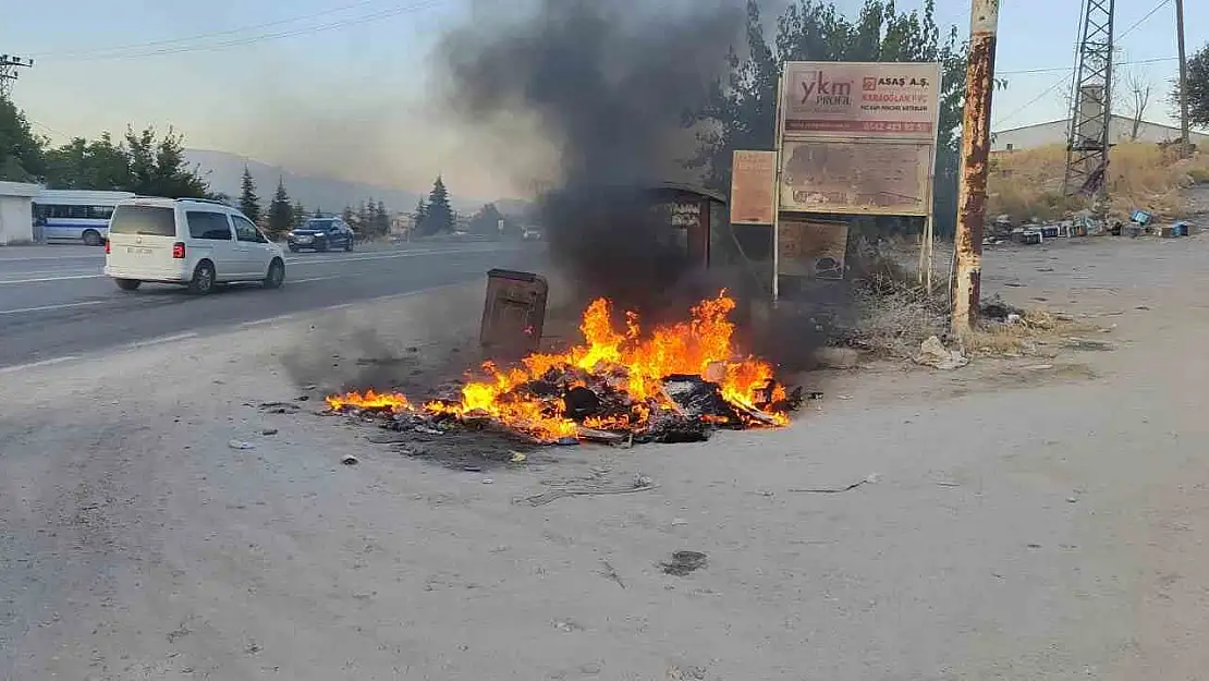 Adıyaman Gölbaşı'nda alev alan kuru otlar söndürüldü