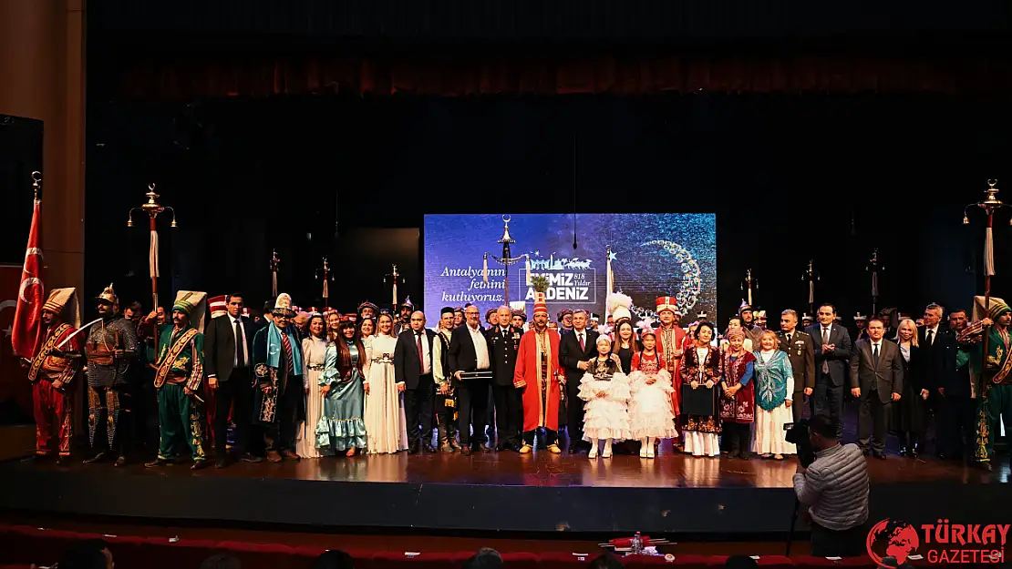Antalya'nın Fethinin 818. yıl dönümü coşkuyla kutlandı