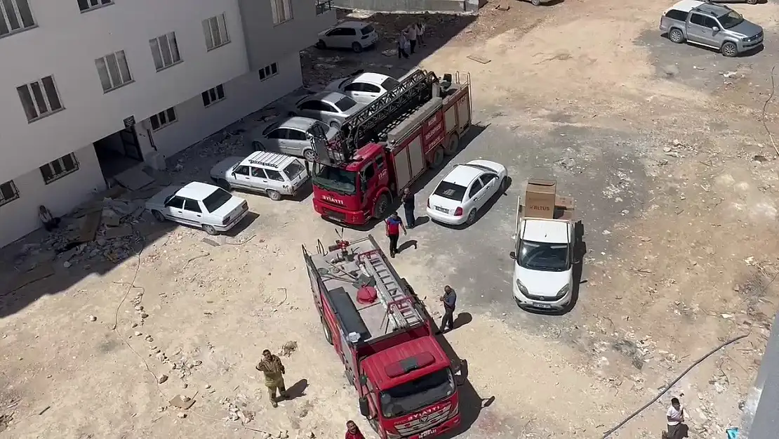 Besni'de Balkon Yangını Paniğe Neden Oldu