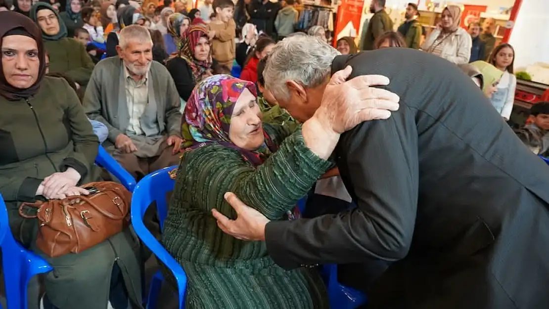 Başkan Hallaç'tan Anneler Günü mesajı