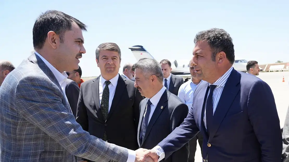 Başkan Yıldırım Gölbaşı'nın sorun ve taleplerini bakan Kurum'a iletti