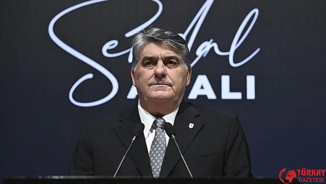 Beşiktaş'ın başkan Adayı Serdal Adalıyı Topa tuttu!