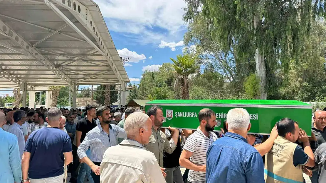 Birecik'te otomobille çarpışan motosikletli hayatını kaybetti