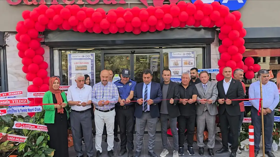 CarrefourSA Gölbaşı Şubesi hizmete açıldı 