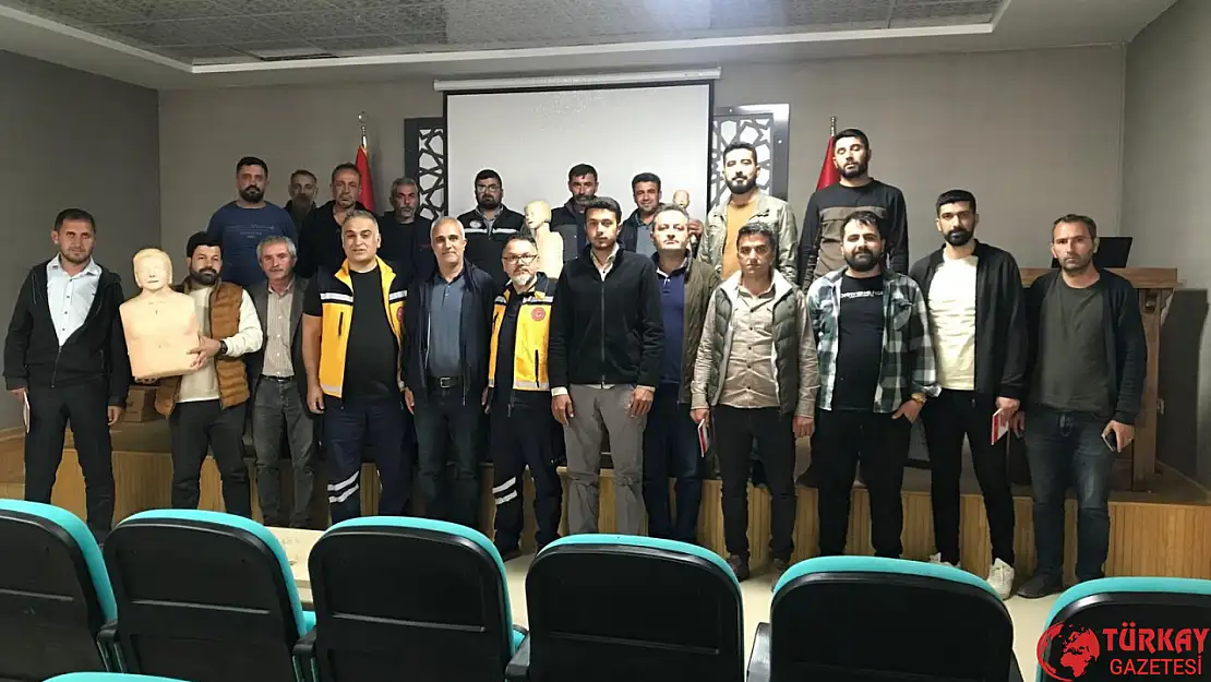 Çelikhan'da ilk yardım eğitimi düzenlendi