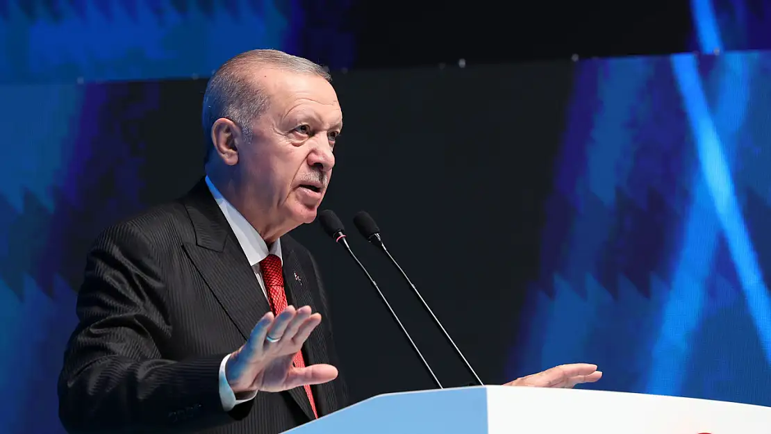 Cumhurbaşkanı Erdoğan teğmenlerin kılıçlı yeminine sert tepki gösterdi