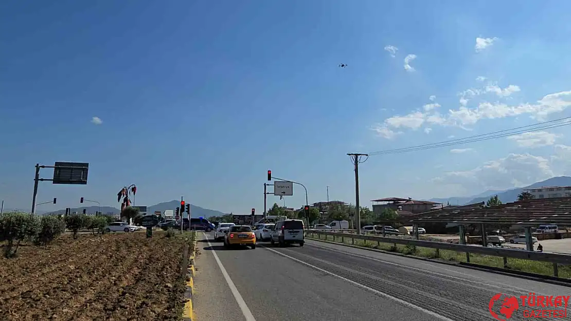 Gaziantep'te 'Sıfır Kaza, Sıfır Ceza' amacıyla dronlarla trafik denetimi yapıldı