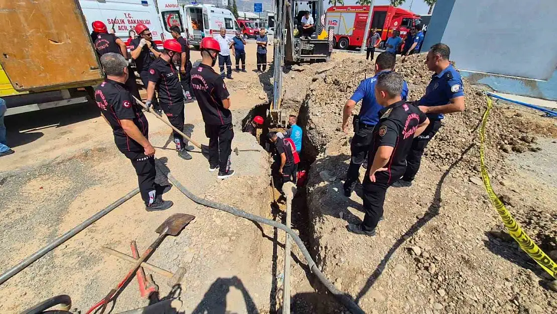 Göçükte kalan işçi kurtarıldı