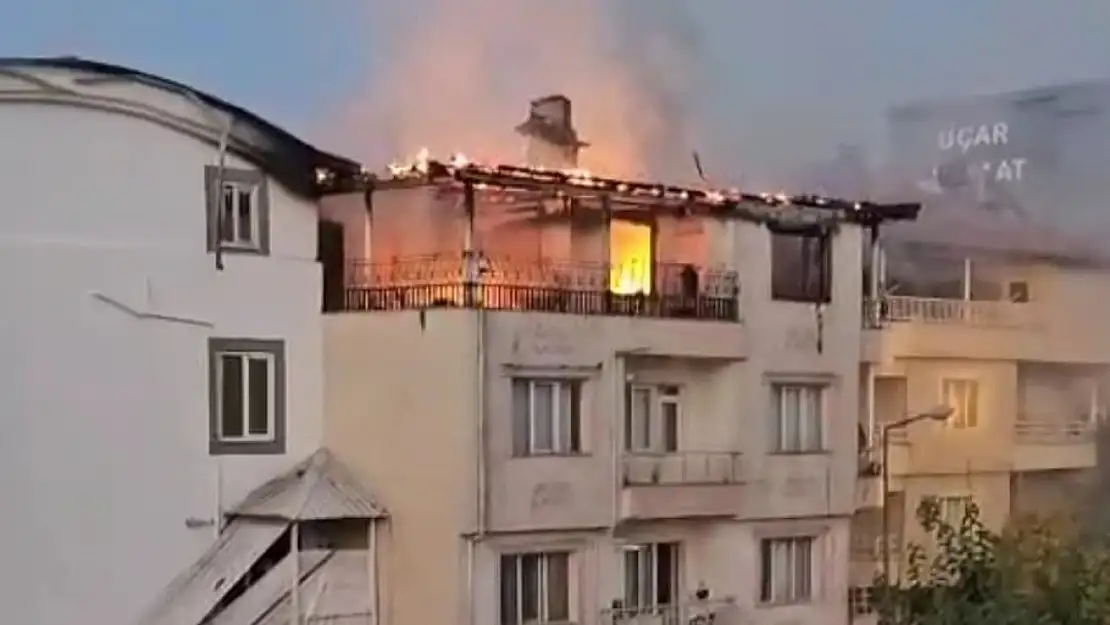 Gölbaşı'nda ev yangını korkuttu