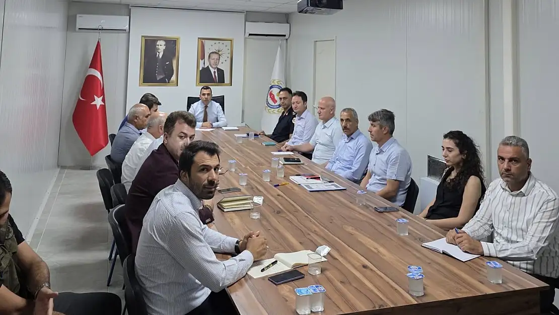Gölbaşı'nda İlçe Kurum Amirleri Toplantısı gerçekleştirildi