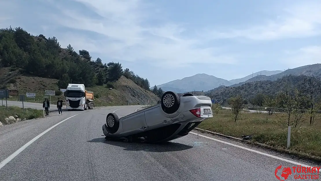 Gölbaşı'nda otomobil takla attı: 1 yaralı
