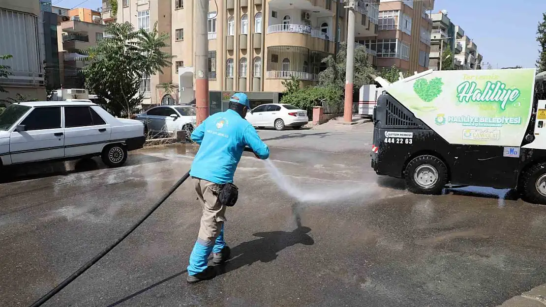 Haliliye'de temizlik seferberliği sürüyor