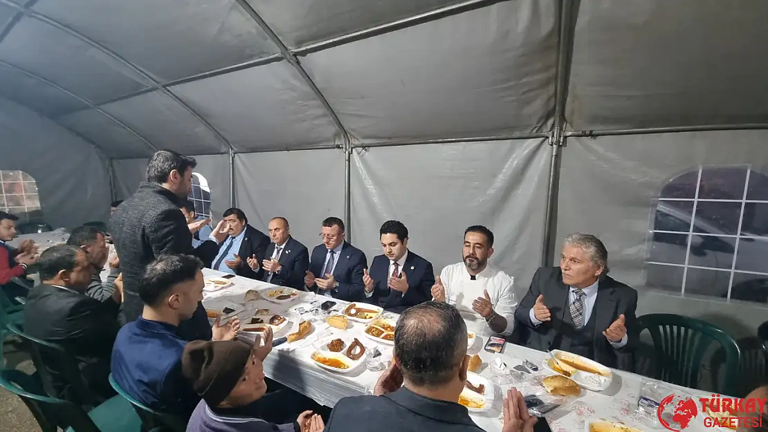 Hayırsever üç derneğin katkılarıyla Gölbaşı'nda iftar programı düzenlendi