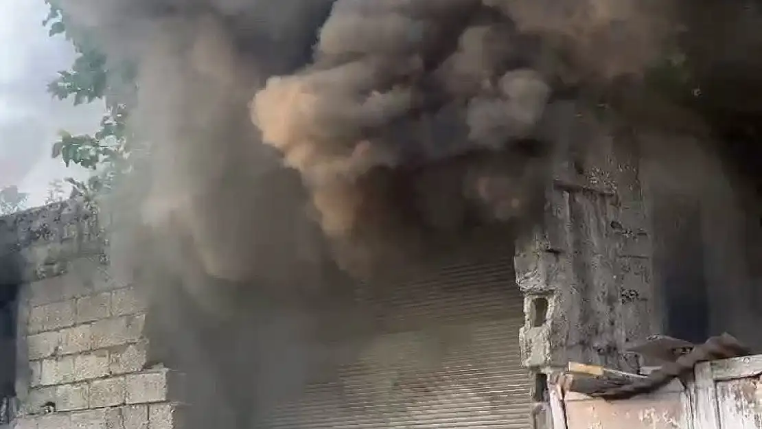 Adıyaman'da Bahçelievler Mahallesi'nde Yangın Paniği: