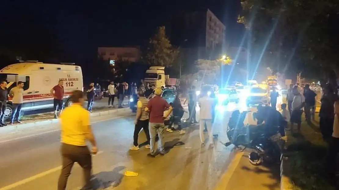 Adıyaman'da 2 motosiklet çarpıştı 3 kişi yaralandı