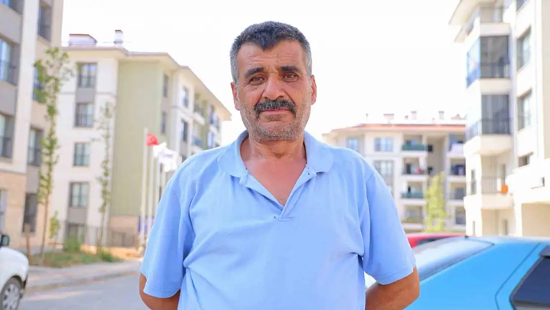 İki oğlunu kaybeden depremzede baba: