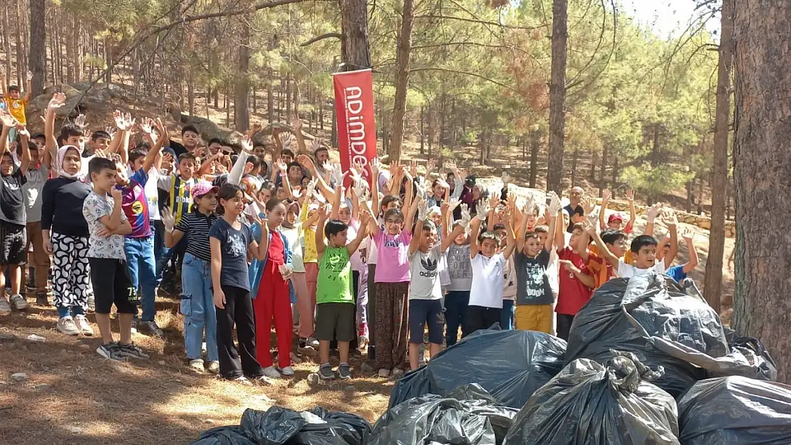 İmam hatiplilerden orman temizliği ve farkındalık seferberliği